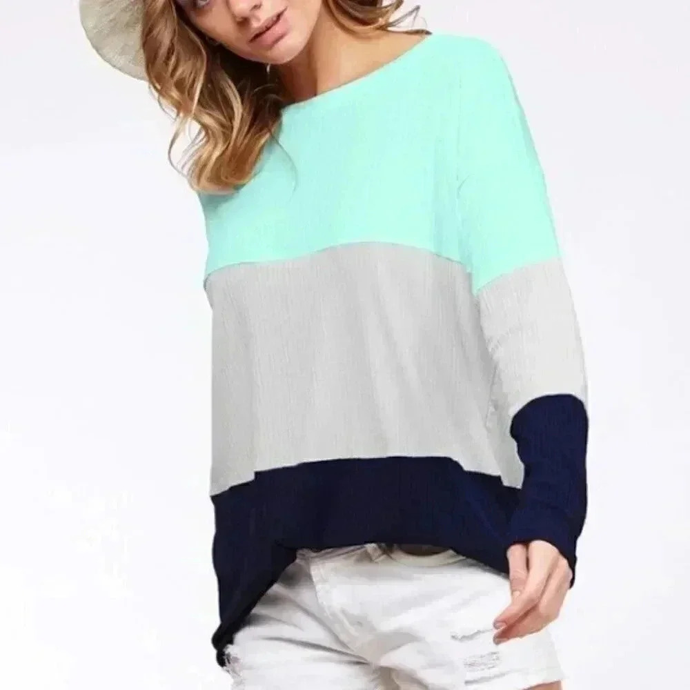 CASUAL TOP - Picture 1 of 3